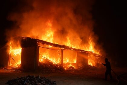 Fire at Kalpana Traders Lamkichuha destroys footwear warehouse, 70 lakh loss